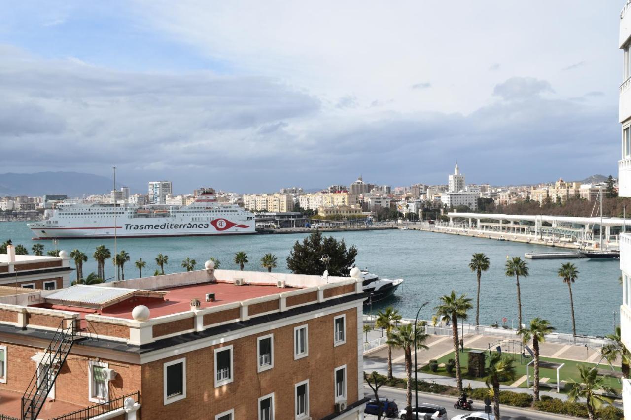 Apartment Port And Beach -Parking- Malaga Exterior photo